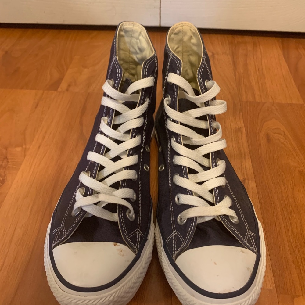 Converse All-Star Hightop Size 8M/9.5W Navy